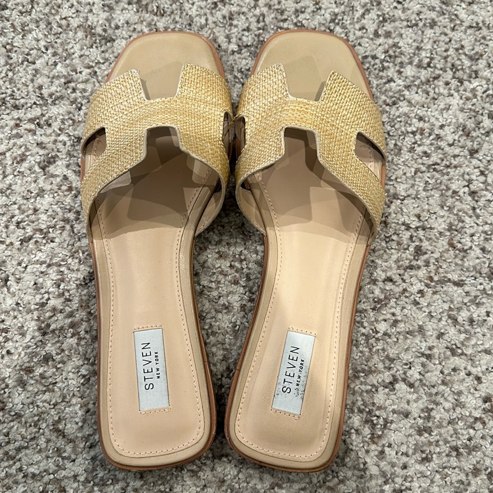 Steve Madden “H” Raffia Sandals